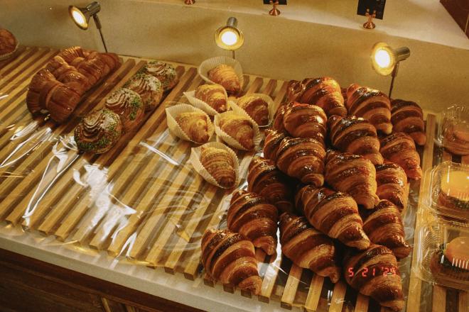 卡啡那惠來館烘焙產品